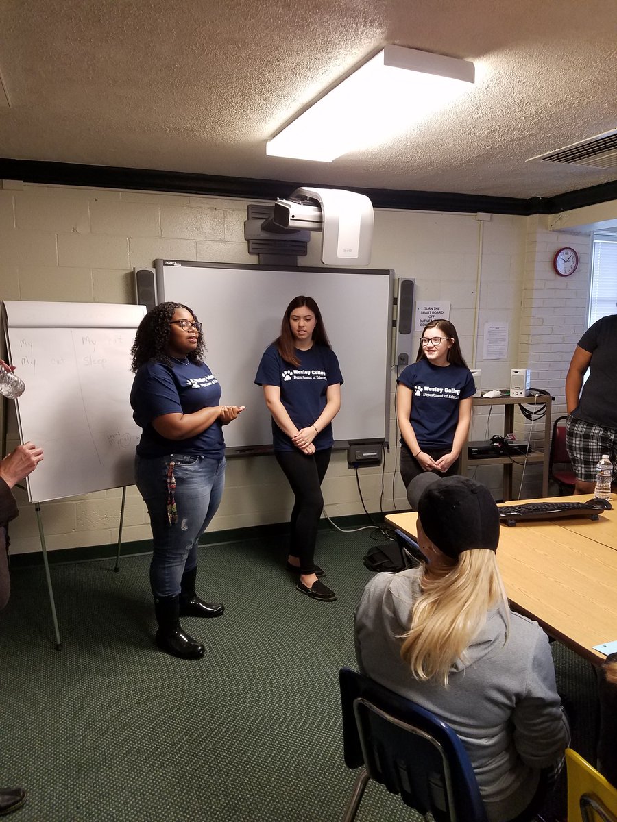 WesleyDSEA's tweet photo. @WesleyDSEA officers and members presenting to families @WesleyCollegeDE Open House! https://t.co/RlLsPH89L5
