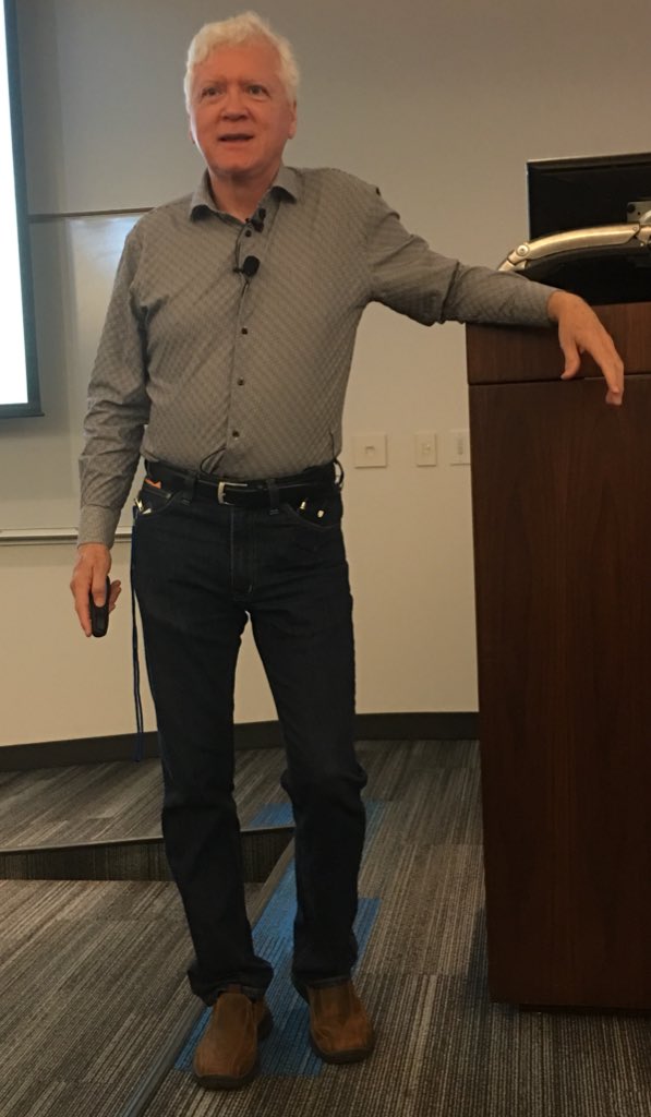 DevFestWeekend's tweet image. @billyhollis, keynote speaker. We are pumped!  #DevFestWeekend2018