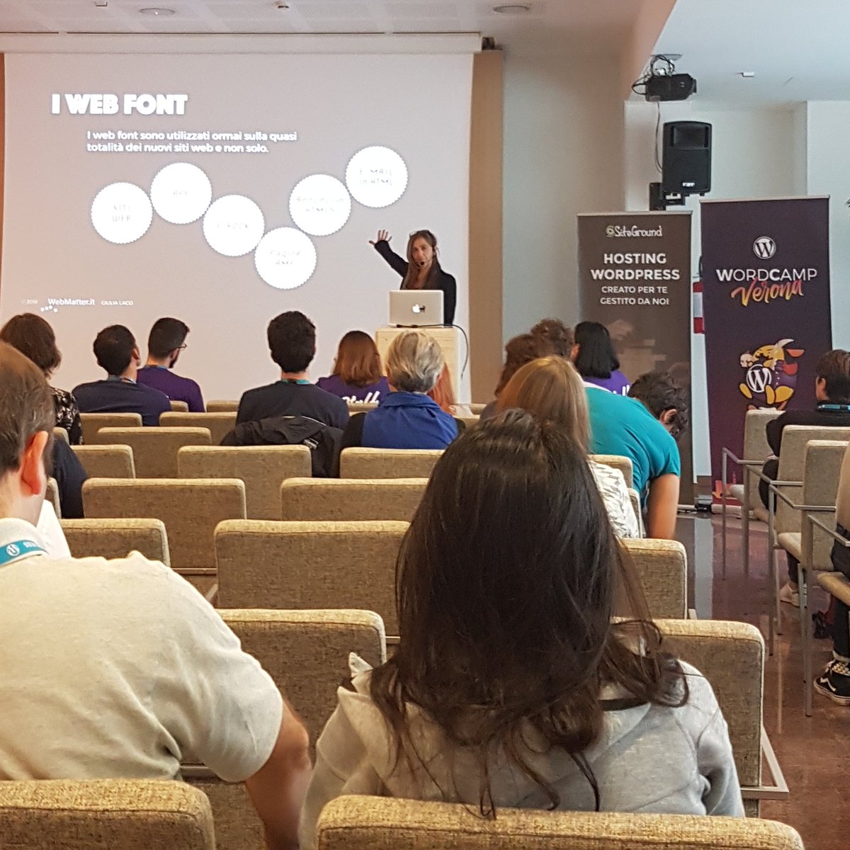 checcUX's tweet image. Ascolto con piacere nuovamente @webmatter_it, al Wordcamp Verona #wcvrn #webfont
