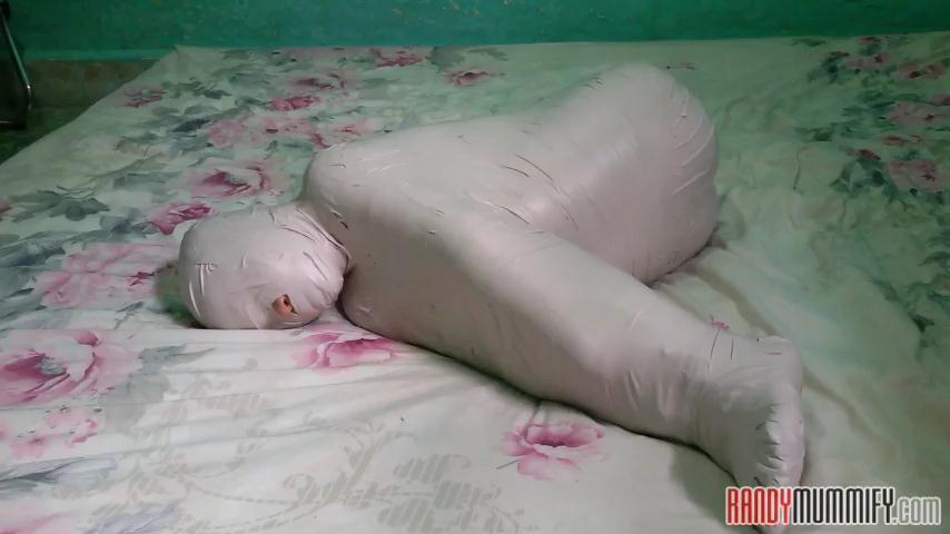 MummifyRandy's tweet photo. #mummification #mummified #wrapped #gagged #torture #マミフィケーション #bdsm #mummy #bondage #fetish #extreme #breathplay https://t.co/C0dXt9RNuo