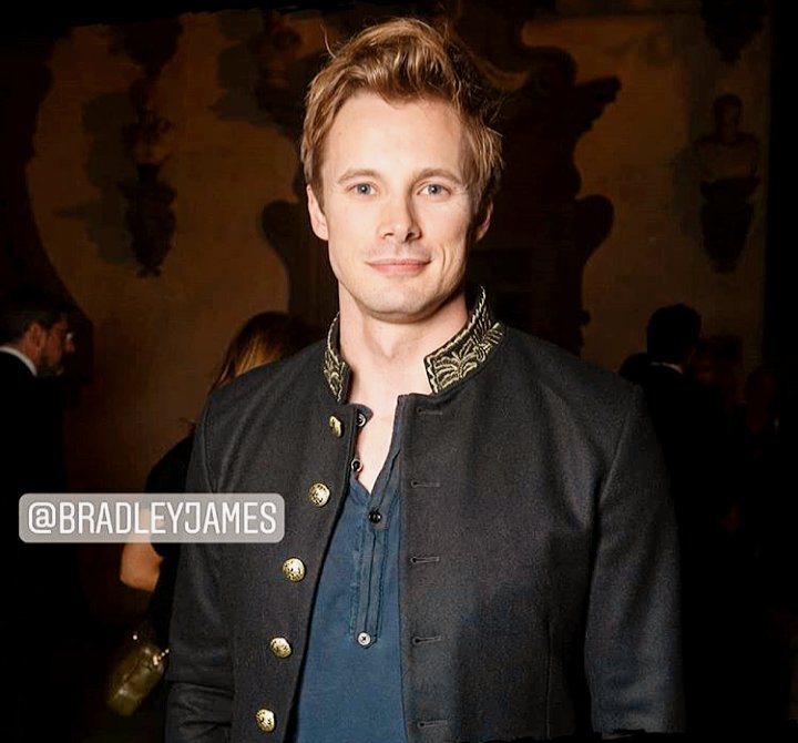 BradleyJamesIT's tweet photo. ▸ NEW ⇢ Bradley James in tre nuovi scatti pubblicati da @imediciofficial sulle loto storie Instagram https://t.co/8xCviRPgqr