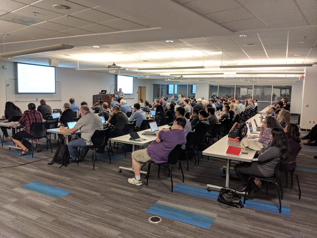 coridrew's tweet image. Current status: &quot;Get Your Head in the Cloud&quot; by @billyhollis #DevFestWeekend2018!