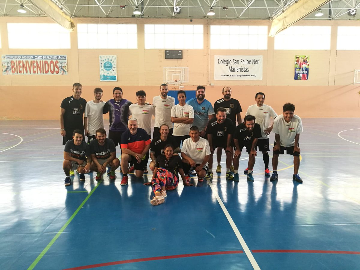 San_Felipe_Neri's tweet photo. Hoy @San_Felipe_Neri ha cedido su pabellón deportivo a @colectivocepa y @fare_es para la celebración del Torneo de #FútbolSala, con motivo de las jornadas europeas contra el #racismo y la #discriminación  #FootballPeople #NoAlRacismo #NoALaXenofobia #DeportesSFN #MásQueTresLetras https://t.co/5HSj9aORUi