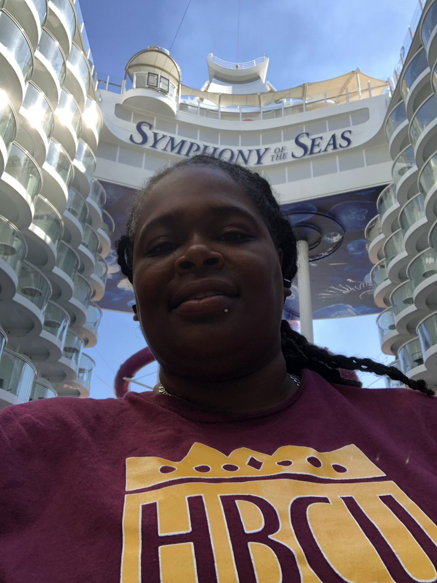 tiffthetechie's tweet image. We need a @TMobile tower on the @RoyalCaribbean #SymphonyOfTheSeas! We are at sea in the middle of the Mediterranean! I miss #SimpleGlobal! But #TMobile will have so many customers from those seeing how stress free having @TMobile was for me on this cruise! @JohnLegere