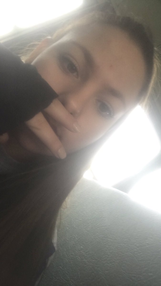 mayolzanski's tweet photo. Dyed my hair a dark brown on Thursday and I absolutely love it https://t.co/AFogu58aKp