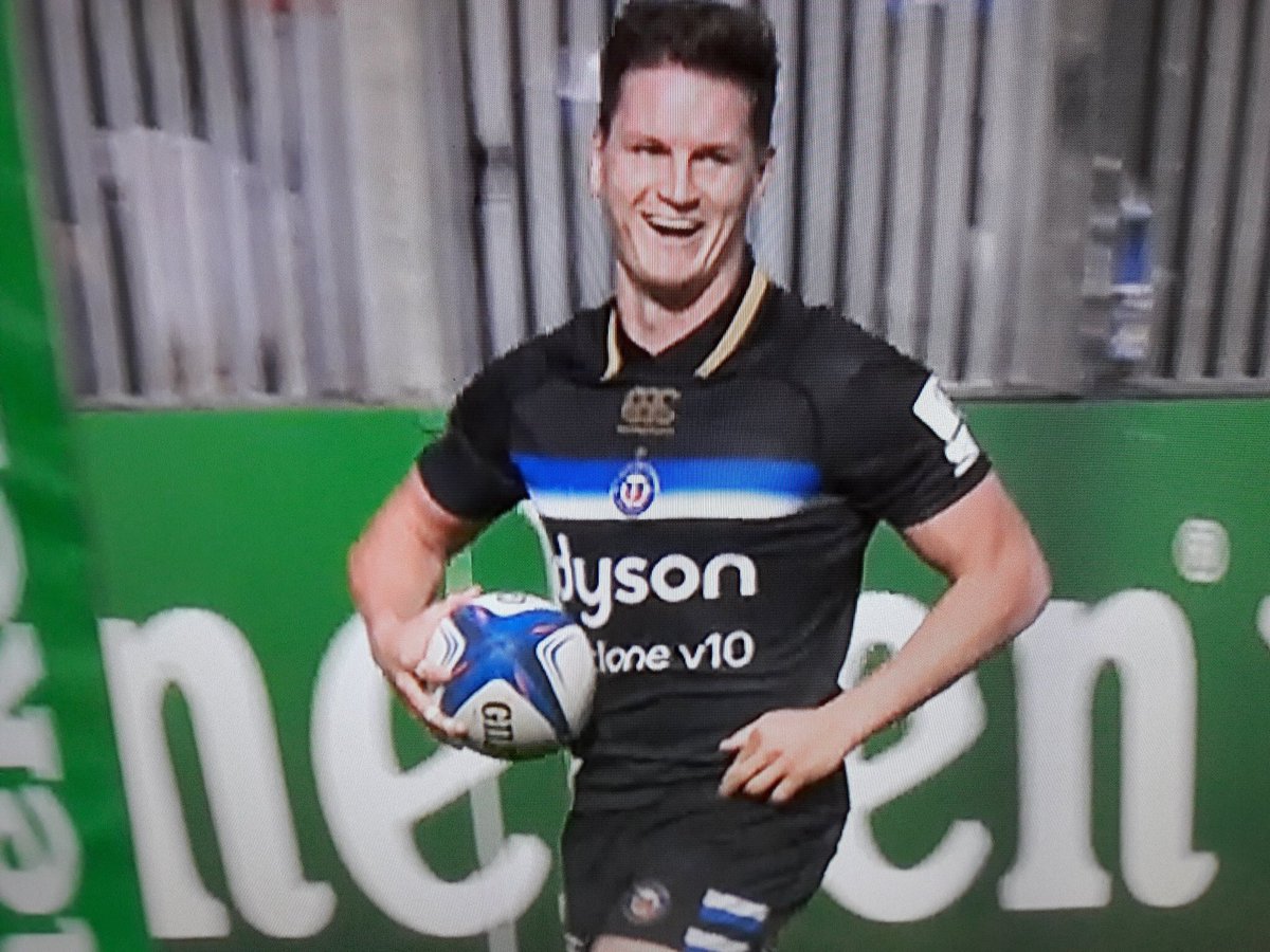 Number8Pickup's tweet photo. Me before a night out
vs
Me the morning after
#BATvTOU #ChampionsCup https://t.co/HMFAeSjVWa