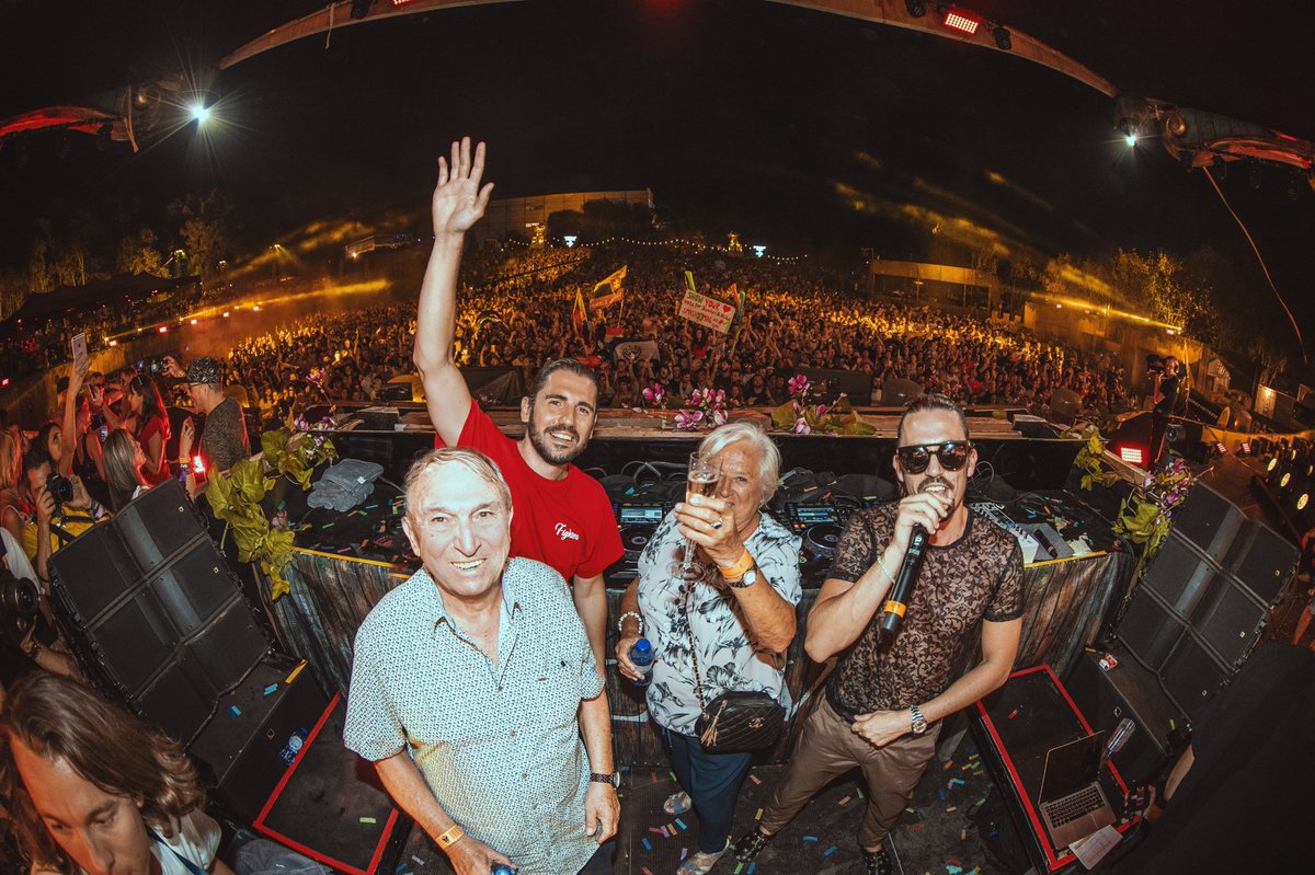 Taking our grandparents to work @likemike https://t.co/21HayZ1yda