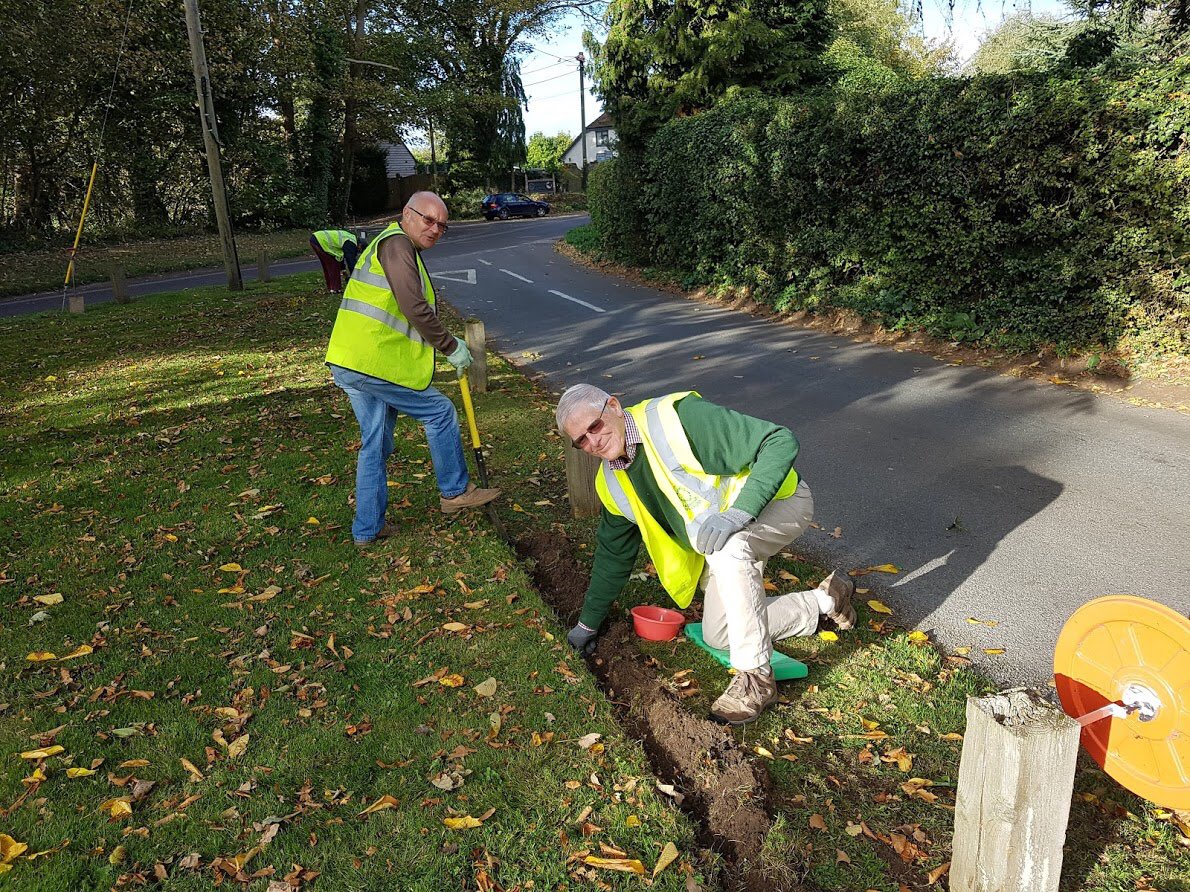 RiversideRotary's tweet image. Our intrepid band of members out today in #ChartSutton #Leeds #EastFarleigh planting crocus corms to help publicise our #endpolionow campaign. More planting next weekend