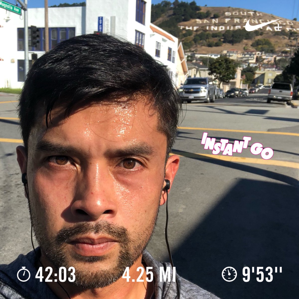 StevieAngeles's tweet photo. #tikimrun training π a nice #NikeRunClub Saturday morning jog through the old stomping grounds. ππ»ββοΈ 4 miles lang today. Still hurting from the other dayβs 8 mile lake. https://t.co/XQAF9SJKjl