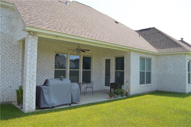 BedicoCreek's tweet image. Imagine Spending Your Fall Evenings on This Private, Cozy Back Porch in Our Natural Lifestyle Community! If You Haven't Had a Chance Yet, Visit Our Community &amp;amp; See #HomesAvailable Tomorrow During Our #2018FallTour! ow.ly/p2IR50jnKyr