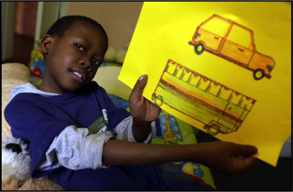 WHO's tweet photo. Most people in need of #PalliativeCare are in their own homes.
The most effective models of palliative care link supervised home care and care at community health centres to hospitals with more palliative care expertise.

Palliative Care improves lives. 👉https://t.co/tL3ClgCr3o https://t.co/n6vvkUdgPK