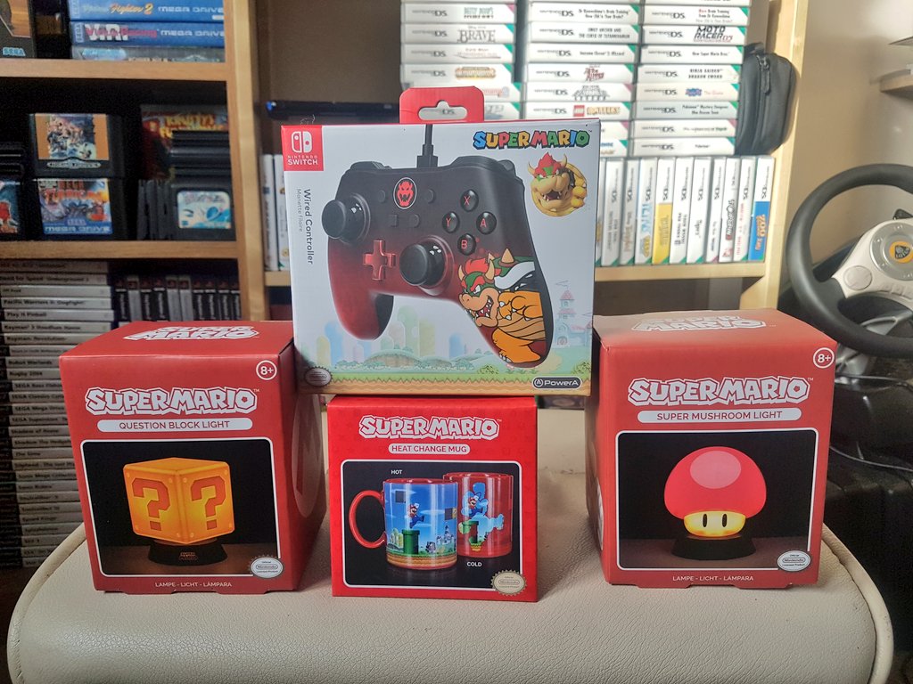 RetroBoyJon's tweet image. Went to shops to get food and the usual, came back with this lot. I shouldn&apos;t be allowed out of the house haha 😂

#RetroGaming