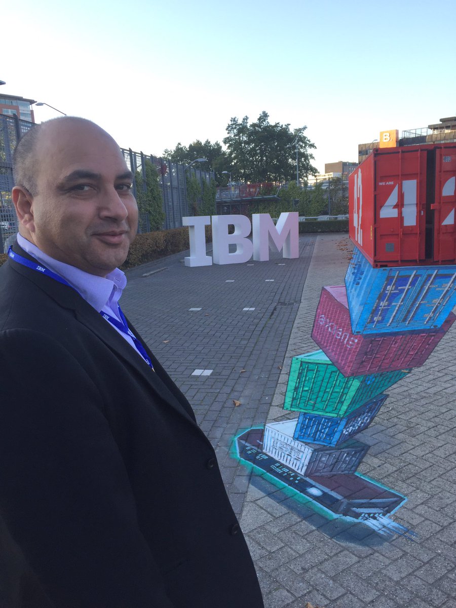 waheed04's tweet image. Amazing artist at #ThinkAmsterdam and thanks from #IBMAutomation to @DeniseSchweitz1 for all the hard work to make it an amazing event with wonderful forward thinking clients.