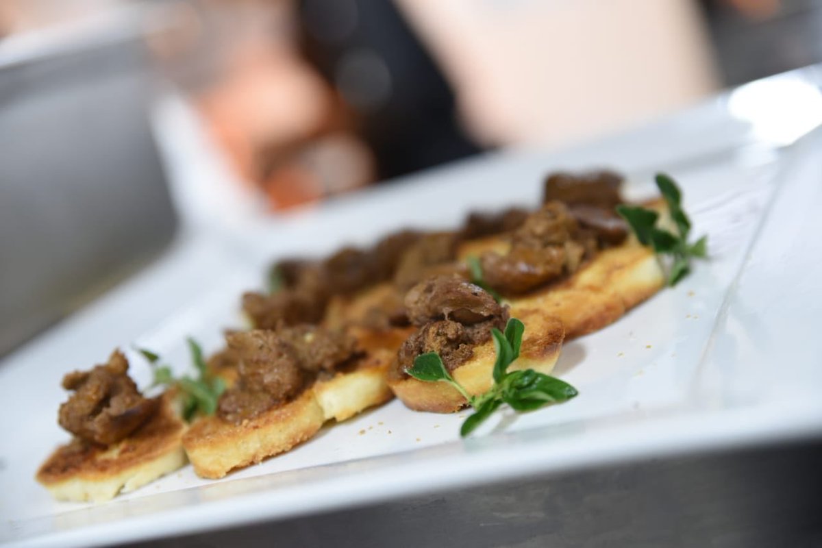 With a menu designed for any appetite, you’ll eat your heart out at the #bullringsa Grill &amp; Bar.