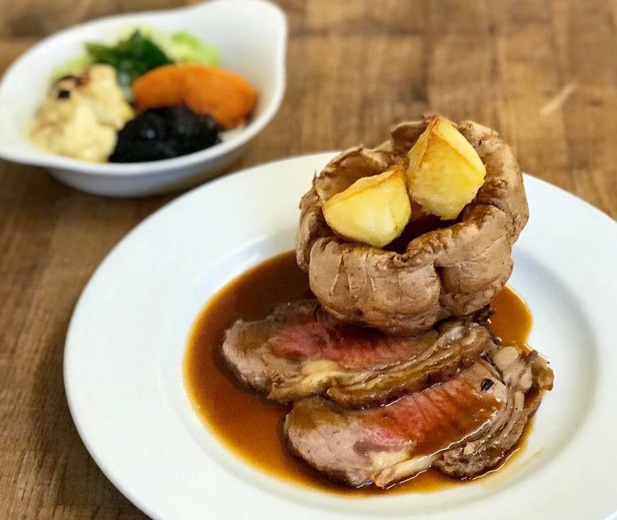 the_whitehart's tweet image. Do you have plans for lunch tomorrow? Why not join us for “the best roast ever!”. BOOK your table now: whitehart-fyfield.com/book-now #SundayLunch #HappyWeekend #AaGuide #Locsl #Seasonal #Michelin #Foodie #BookNow #DontMissOut