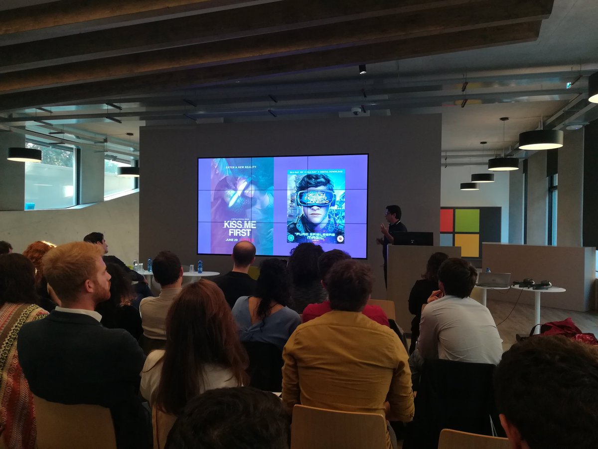 AlumniASP's tweet photo. "Nei film di fantascienza il futuro è sempre triste, piove, le macchine sono cattive e hanno preso il sopravvento. Togliamoci dalla testa  questi scenari!" Lorenzo Montagna @Secondstarvr #aaa_BeyondReality https://t.co/89gQf1Y8Qx