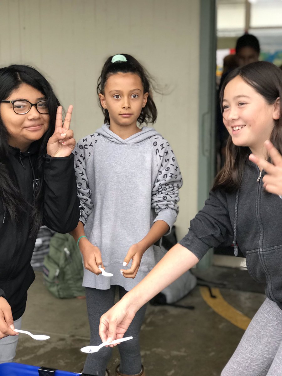 MrRybergNB's tweet photo. Annual #huntergatherer simulation #learnbydoing @shelleducation 🦌 💦 🌽 https://t.co/Aajs5HcO6m