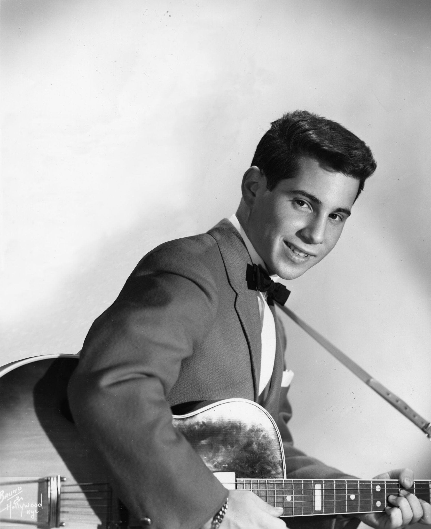 Happy Birthday to Paul Simon!
Turning 77 today! 