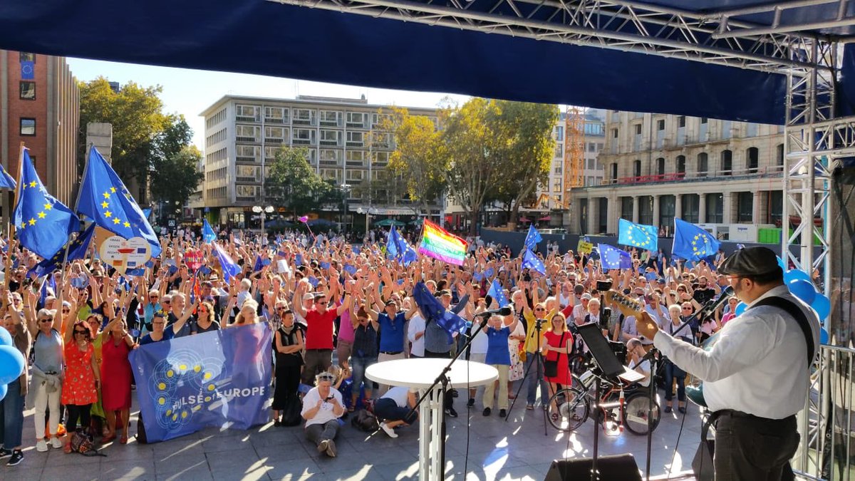 13_10_org's tweet photo. Great picture from our demonstration in #Cologne! Hands up for #europe1310 🙌🏻 Thank you @PulseofEurope and @VoltEuropa https://t.co/YXwlZeXclc