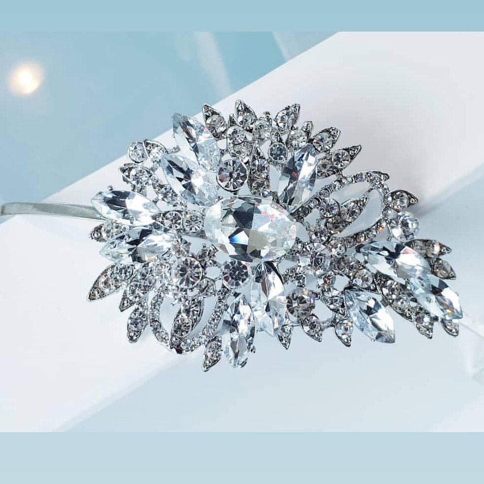 Crystal headband for that vintage look.