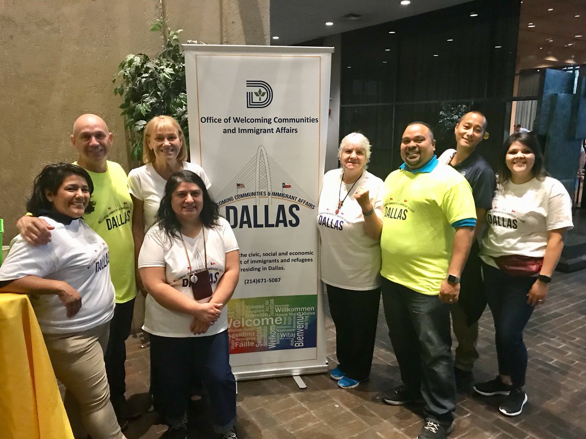 DPDUnidos's tweet photo. We are at the #MyDallas Citizenship Workshop! Translators and attorneys are here to help you become a US Citizen. #MyDallas
¡El Taller de Ciudadanía es hoy! Traductores y abogados le pueden ayudar a convertirse en ciudadano estadounidense. #MiDallas @VoteAdamMedrano https://t.co/rhNT5L3Q0X