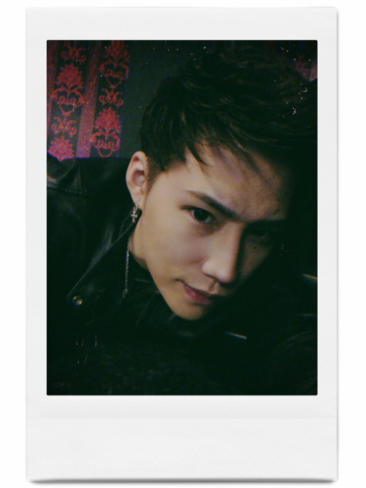 Ken この前髪切りました でも もう飽きてきた 笑 伸ばします笑 でも短いのってやっぱり楽チン 飽き性 黒髪 短髪 三代目jsoulbrothers 登坂広臣 雨宮広斗 ハイロー エグザイル Starofwish 京セラドーム Kyoceradome 大阪 レザー