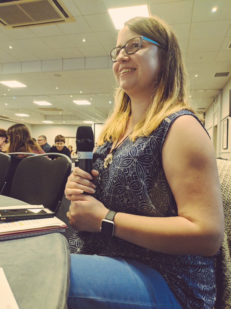 MrsPreston13's tweet photo. @MrsThompson4193 asking real questions about how we can #savere now. Some great ideas shared by the board. #2020RE https://t.co/7ydR8CLH0a