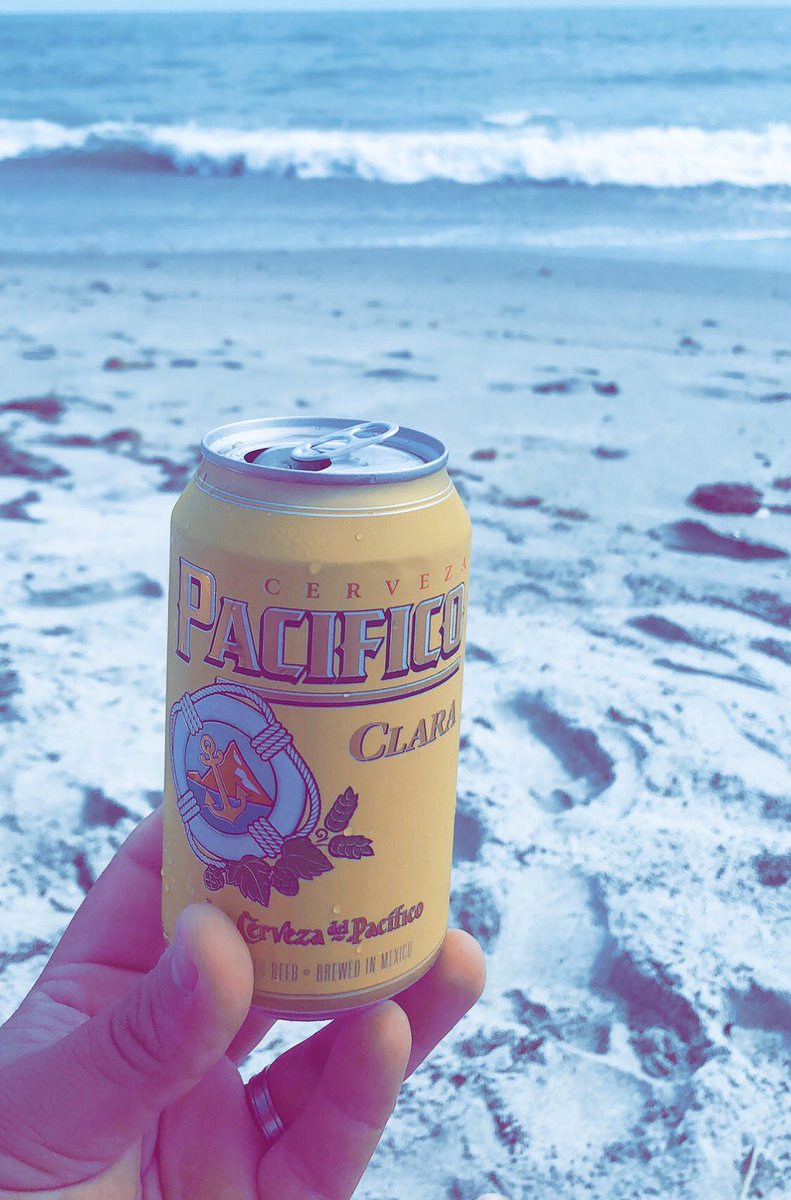 MonBeerDM's tweet image. Just a friendly reminder to live life anchors up. @Pacifico_Beer