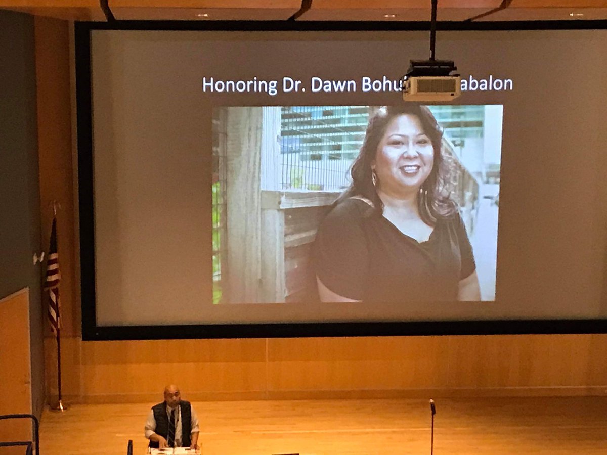 kevinnadal's tweet photo. Thank you @findinc for inviting me to keynote your conference! #FINDInc #FIND2018 #FAHM2018 #DawnMabalonIsInTheHeart https://t.co/3kCDLndwAs