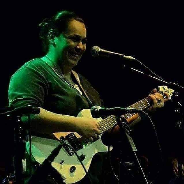 Instagram fenomeni Sena Abay, 13 Ekim Cumartesi 23.00'da, bol kahkahali bol hüzünlü unutulmaz şarkıları seslendirdiği akustik performansı ile Arabecks Cafe Akustik Sahnesi'nde. @senabay
Girişler ücretsizdir.
(Kadikoy Altiyol Karadut sok. no:15/A
Rez. 02164051907 / 0533 261 94 69