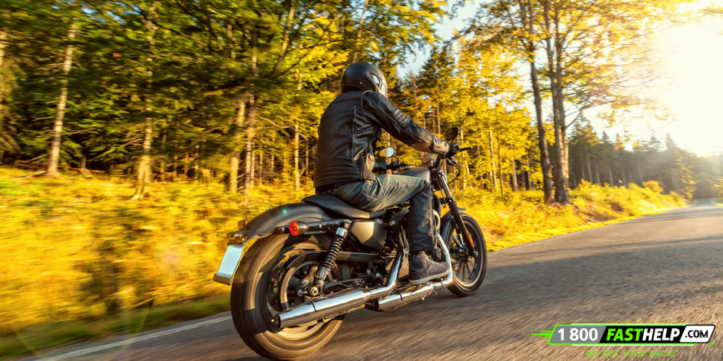 FastHelp_ATL's tweet image. Are you celebrating #NationalMotorcycleRideDay 🏍? Whether you're riding or see a motorcycle out there, always look twice to safe a life! #safedriving #motorcycle #riding #looktwice