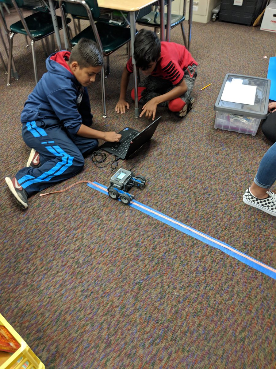 Gilliam2009's tweet image. Friday before break = Robot mission! Motors are no longer communicating to each other. How far is one revolution? How do you get it to move forward? How far do you need to go? #programming #scienceinmath #goingtomars @SFE_3820