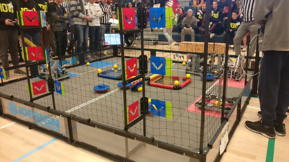 gary_iDESIGNsol's tweet photo. First competition of the Season in BC is underway! #VexRobotics #iDESIGNSol https://t.co/anKoE5rgZu