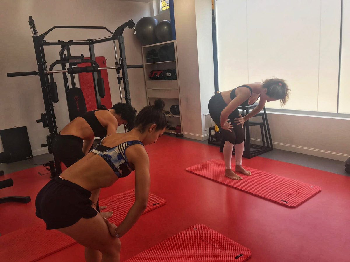 serena_JLobato's tweet photo. Sábado de descanso activo poniendo en práctica las técnicas de fortalecimiento abdominal hipopresivo que aprendí en @fisioWORK_ 🙇‍♀️🧘‍♀️ #hipopresivos #recovery https://t.co/VwbIlf0ZmD