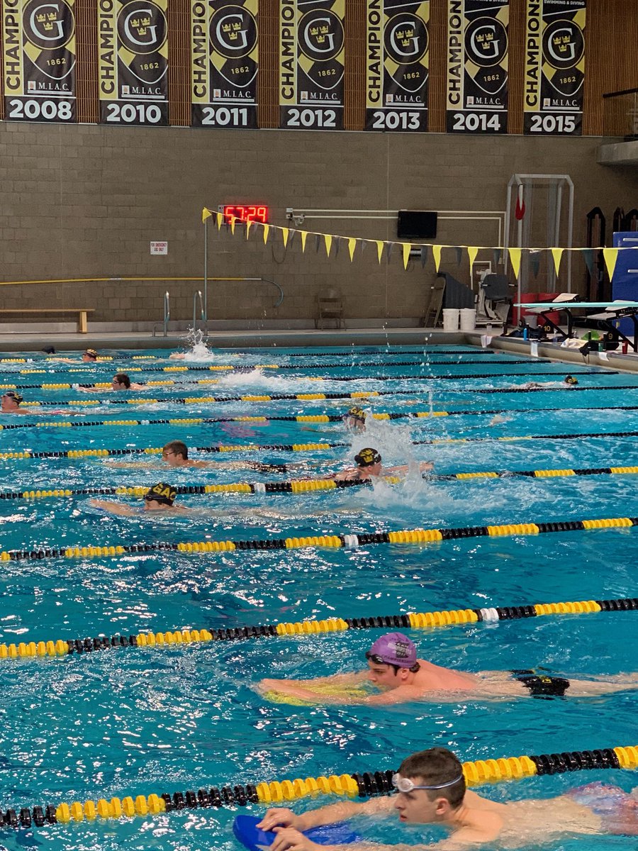 GustieSwimCoach's tweet image. Great week &amp;amp; Great weather down in Georgia; but can’t wait to get back “home” to keep working with this crew!! #workhardgetbetter  #hangabanner