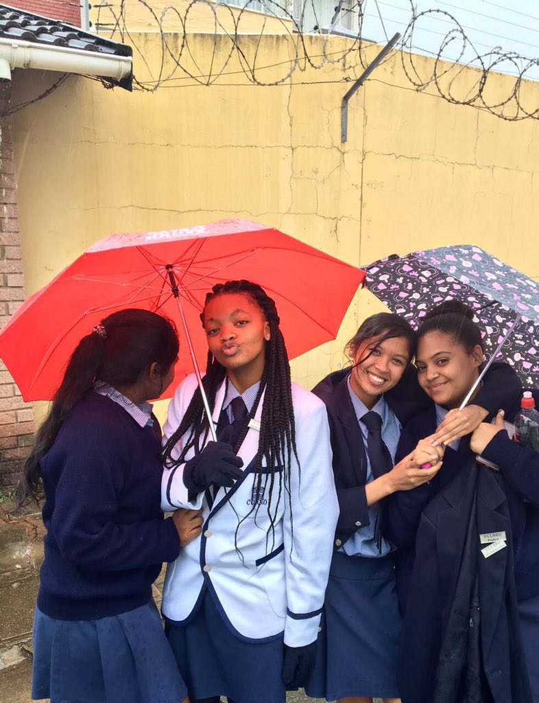 yola_myeza's tweet photo. It’s been a year 💙 . We were so ugly lol https://t.co/oSdh08j6uS