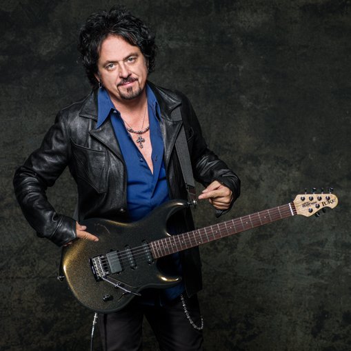 Happy birthday mr. Steve Lukather
October 21, 1957

Toto - Hold The Line
 