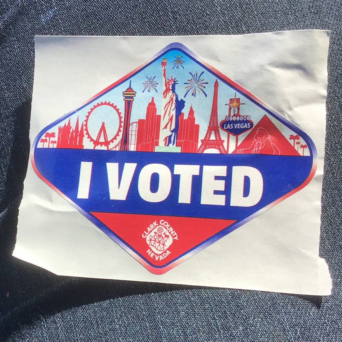 GraciePtp's tweet photo. It was amazing to see people so stoked about voting! #VotingMatters https://t.co/IF1D60pcsT