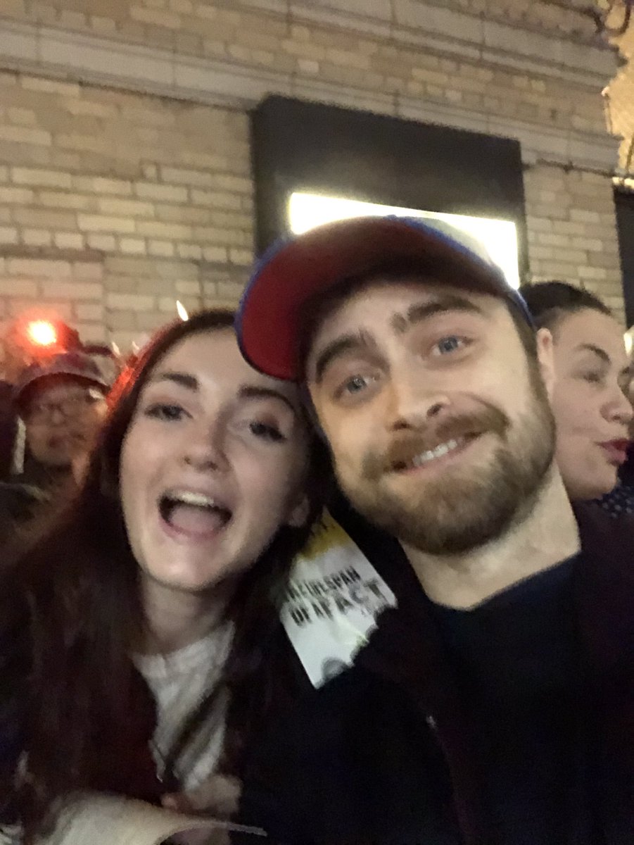 danjradcIiffe's tweet photo. i love him with my whole entire heart and soul. thank you so much for everything. thank you for being my reason. it was so great to see you again 💛💛💛 https://t.co/PL4LOMURmw