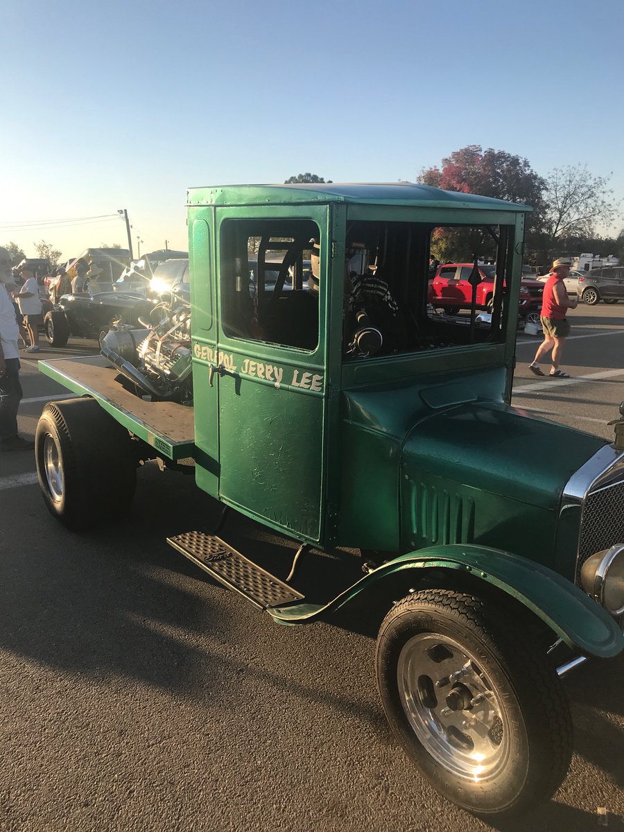 NHRA's tweet photo. Another great day at the California #HotRodReunion! https://t.co/S3Q80Od2LR
