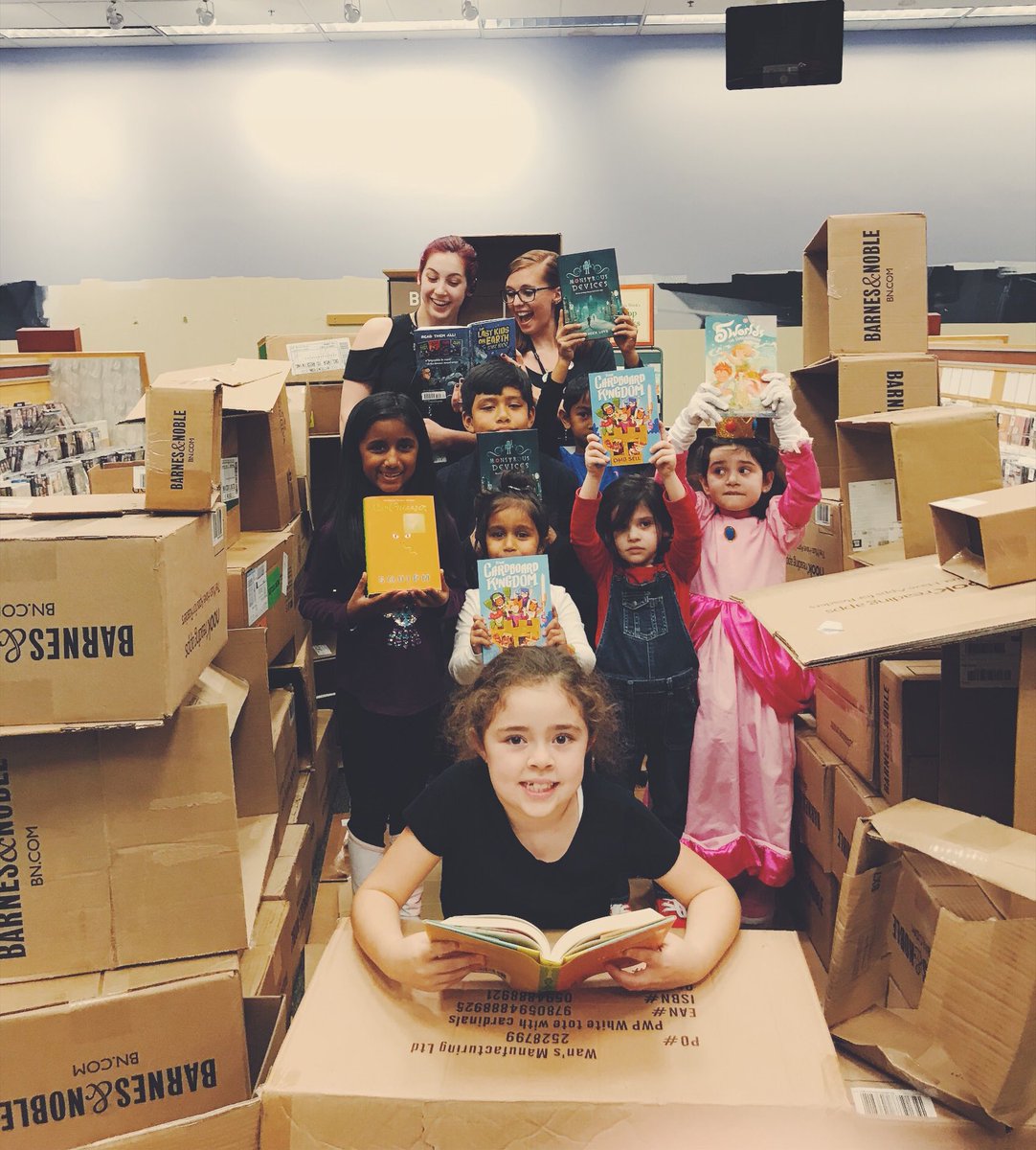 Check out our very own Cardboard Kingdom! Thank you to everyone who came out for our Kids Book Hangout! We can’t wait for the next one. Be sure to like us on Facebook to keep up with our upcoming events. #bnhangout @bnbuzz