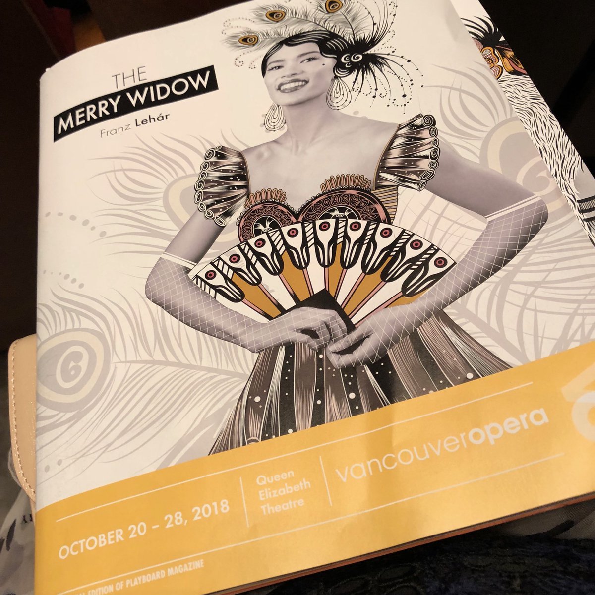 NRacette's tweet photo. ⁦@VancouverOpera⁩ Starting soon. https://t.co/u6hekVWF8o