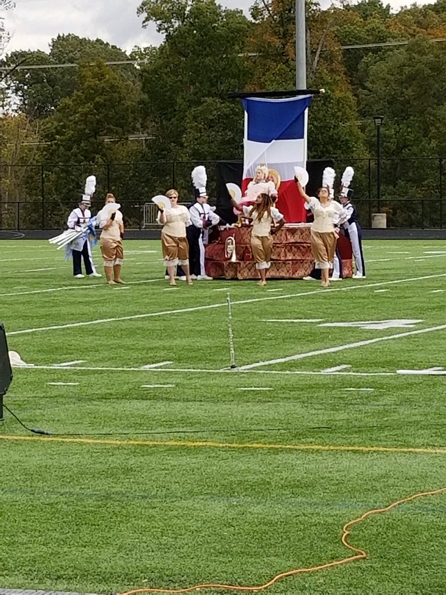 LHS Color Guard tweet media