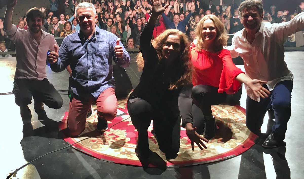 mariasanchez_es's tweet photo. Gracias Gracias Gracias !
Ituzaingó!!
@pulsargigante #AleDevries @sanmihanovich @solmihanovich @vanemihanovich  
#Acustica #Ituzaingo https://t.co/TE84UZXsYP