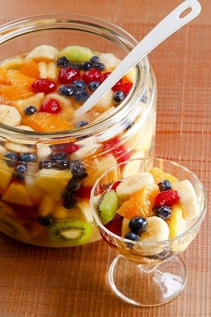 フルーツポンチ人気レシピ 簡単 綺麗 美味しい サイダーやお酒でも お食事ウェブマガジン グルメノート