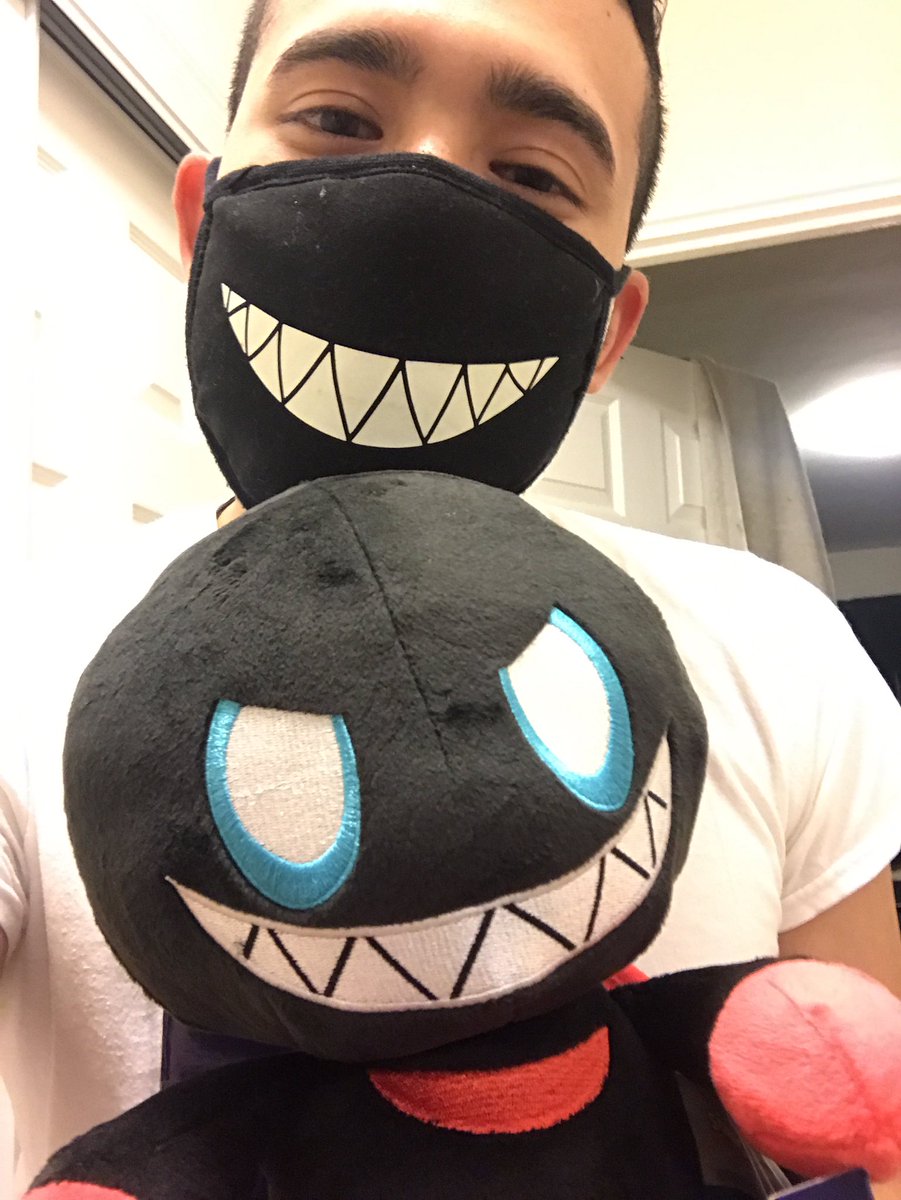 kewkumber_world's tweet photo. Say hi to my Dark Chao plush !!!
👹🎃Naming him Charcoal 😍 he's one of the cutest little evil thing I've seen .. EVER @Tomy_Toy #ChaoPlush #SonicPlush https://t.co/MqpLNi4p3H