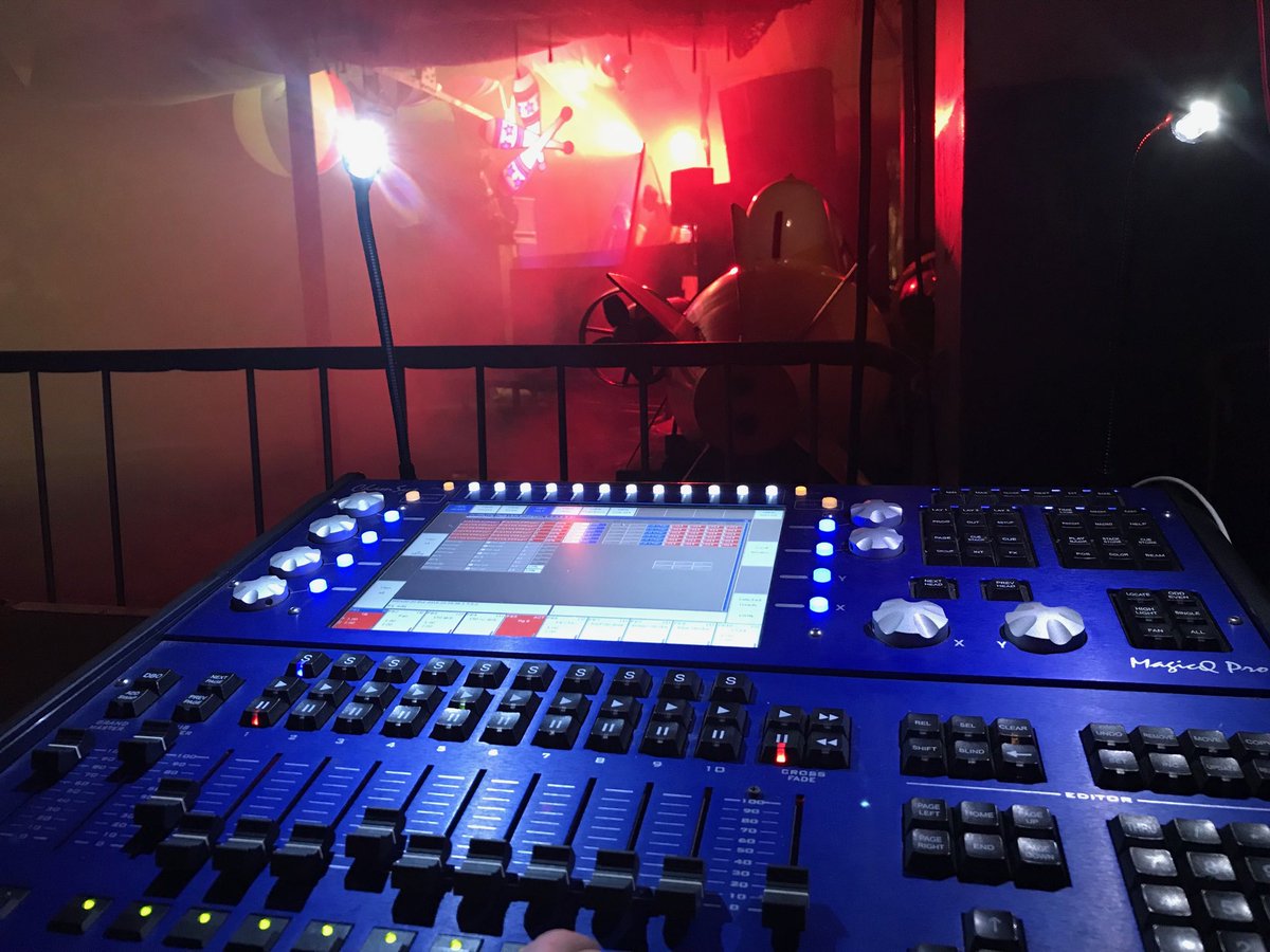 ramsaytechnical's tweet image. I’ve been let loose with real blue hardware!