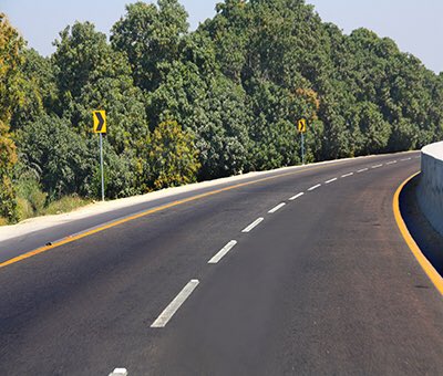 SindhUpdates_'s tweet photo. The 59 KM long Hyderabad Mirpurkhas Dual Carriageway built by Sindh Govt is a great example of infrastructure development in Sindh. Well done PPP, well done Sindh Govt https://t.co/UbpHMAPr43