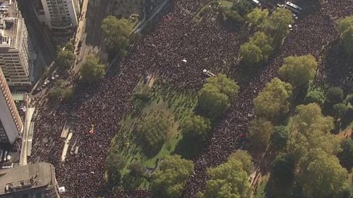 Nigel_Fatrage's tweet photo. Look at this amazing aerial photo of the #LeavemeansLeave rally in #Harrogate today. Amazing turnout of at least 28 million people turned up to tell Mrs May to shut up and get on with a full Brexit! Those remoaners at the so called #PeoplesVoteMarch can cry into their sauerkraut! https://t.co/PgsgfhD5f5