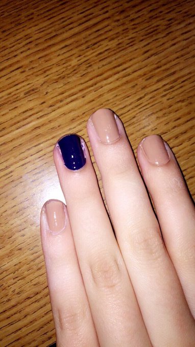 2 pic. #TBT to when I was in the middle of the most abusive and unhealthy situation of my life. I got